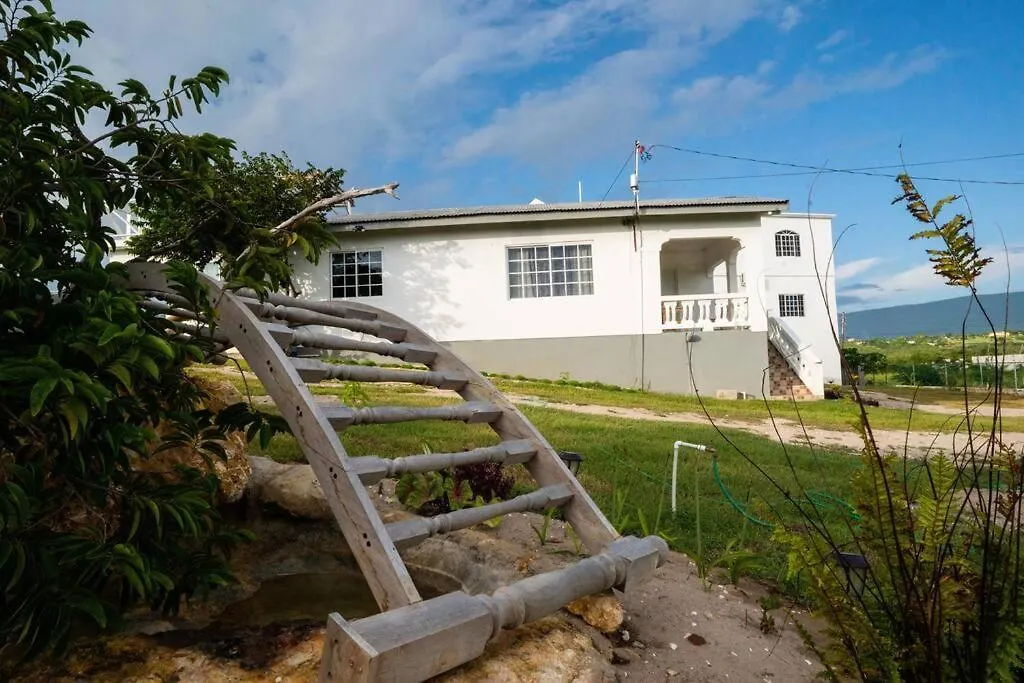 Treasured Gem Hideaway Villa Treasure Beach Сasa de vacaciones